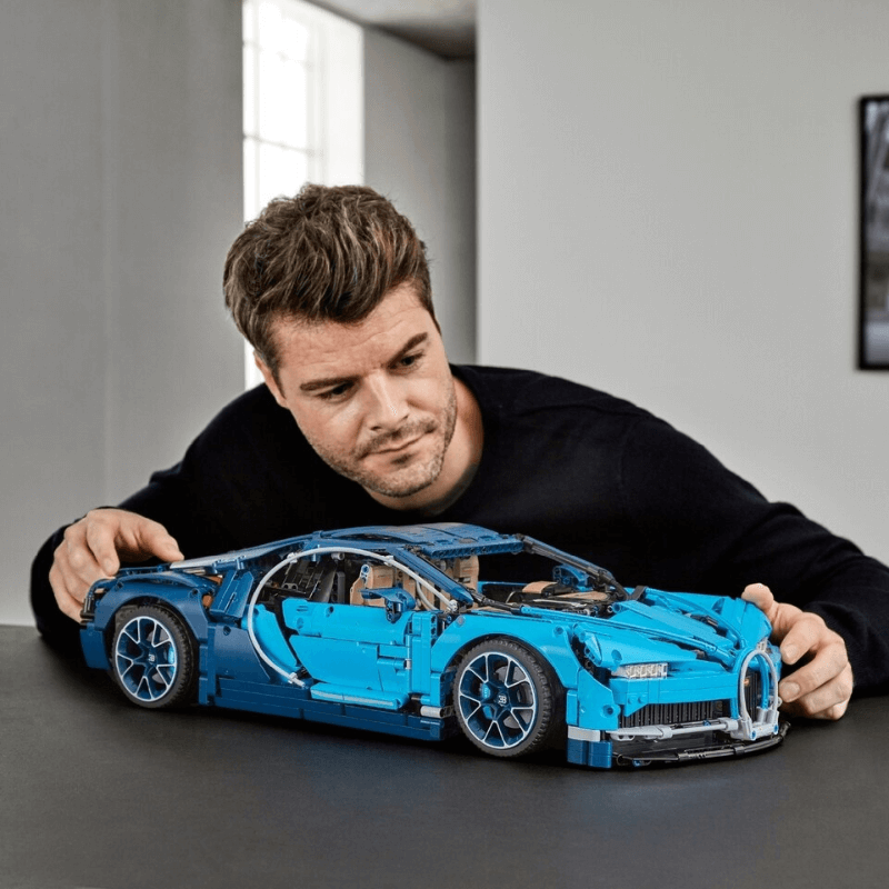 Bugatti Chiron Technic | 3.599 PCS – 1:8 Scale Model