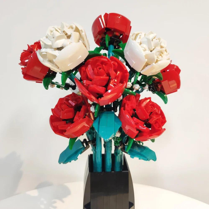 Rose Vase Building Set | 818 PCS