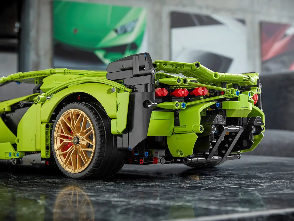 Lamborghini Sián FKP 37 Technic | 3.696 PCS – 1:8 Scale Model