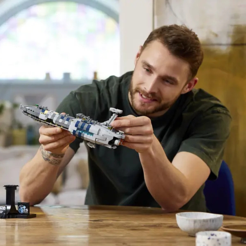 Invisible Hand – Star Wars | 557 PCS