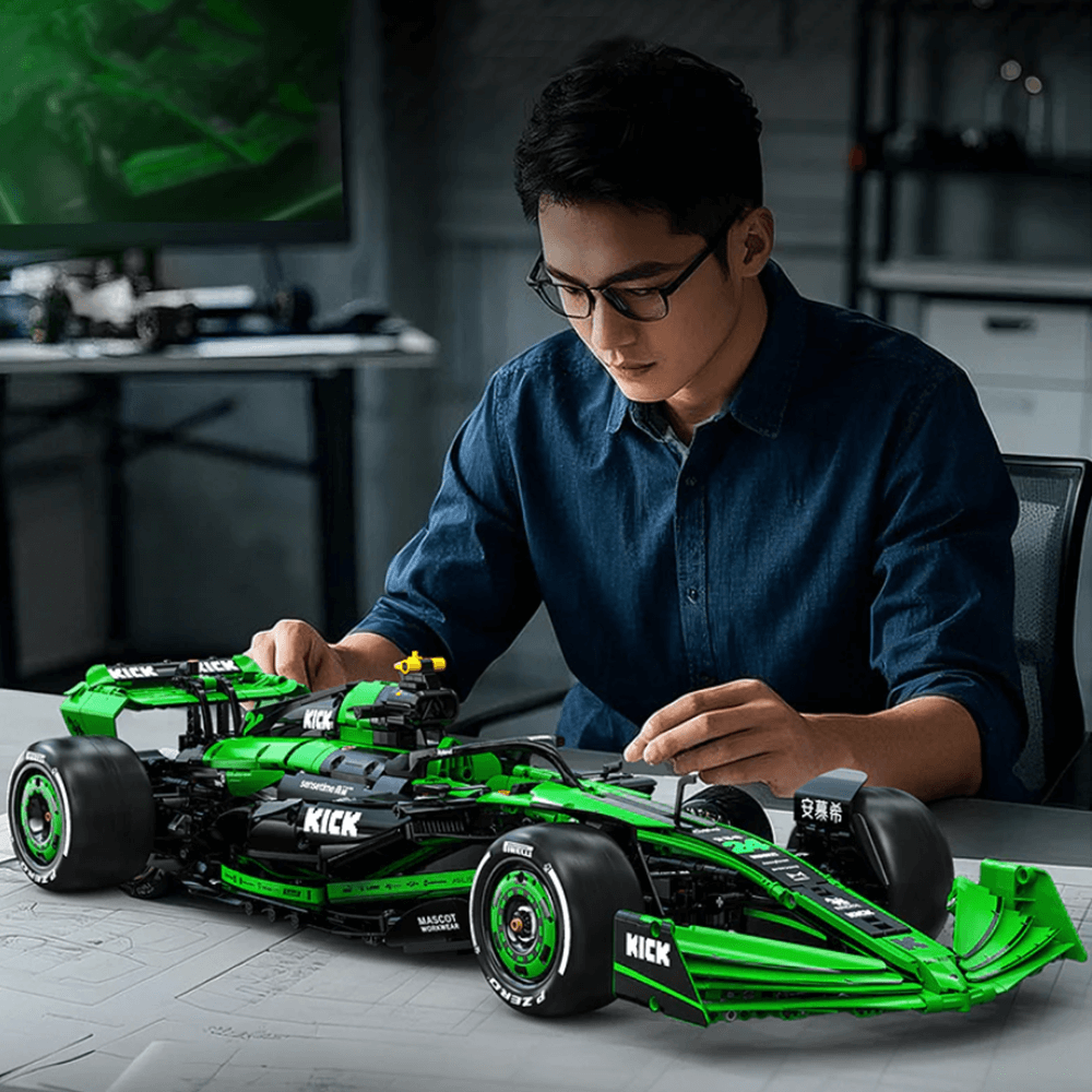 The Ultimate Kick Sauber F1 Team Car | Brixel 2552pcs