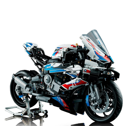 BMW M 1000 RR Technic | 1.920 PCS – 1:5 Scale Model