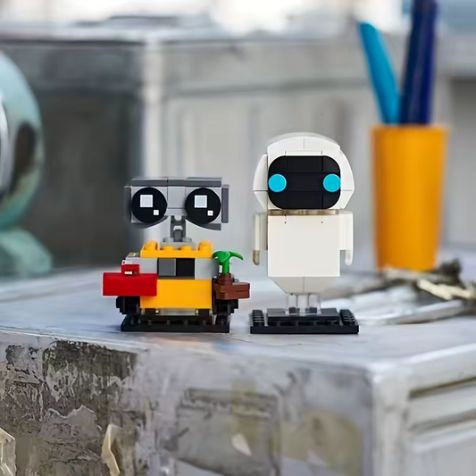 Wall-E & Eve Collectible Building Set | 155 PCS