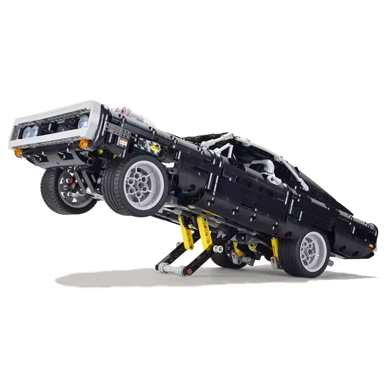 Dom's 1970 Dodge Charger Technic | 1077 PCS – Fast & Furious Edition