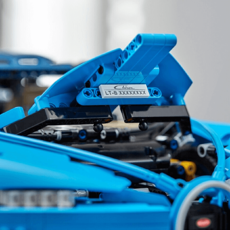 Bugatti Chiron Technic | 3.599 PCS – 1:8 Scale Model