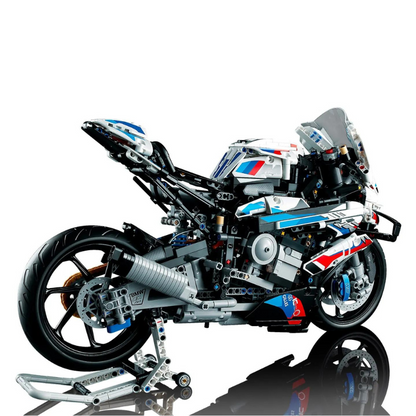 BMW M 1000 RR Technic | 1.920 PCS – 1:5 Scale Model
