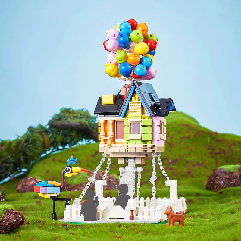 Up – Adventure is Out There! Collectible Building Set | 598 PCS