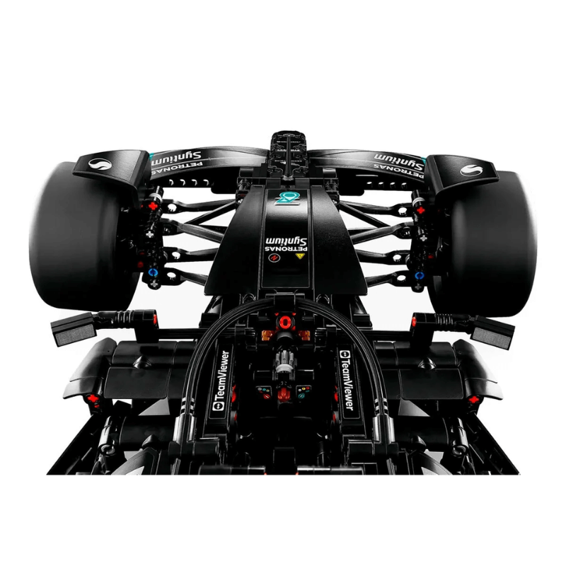 Mercedes-AMG F1 W14 Technic | 1.642 PCS – 1:8 Scale Model