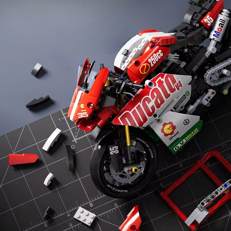 Ducati 1299 Panigale Technic | 833 PCS – 1:5 Scale Model