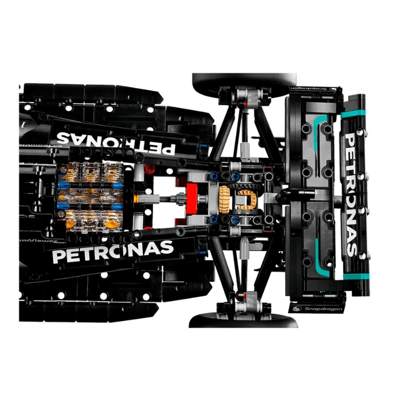Mercedes-AMG F1 W14 Technic | 1.642 PCS – 1:8 Scale Model