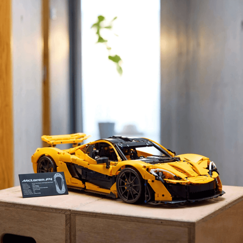 McLaren P1 Technic | 3.893 PCS – 1:8 Scale Model
