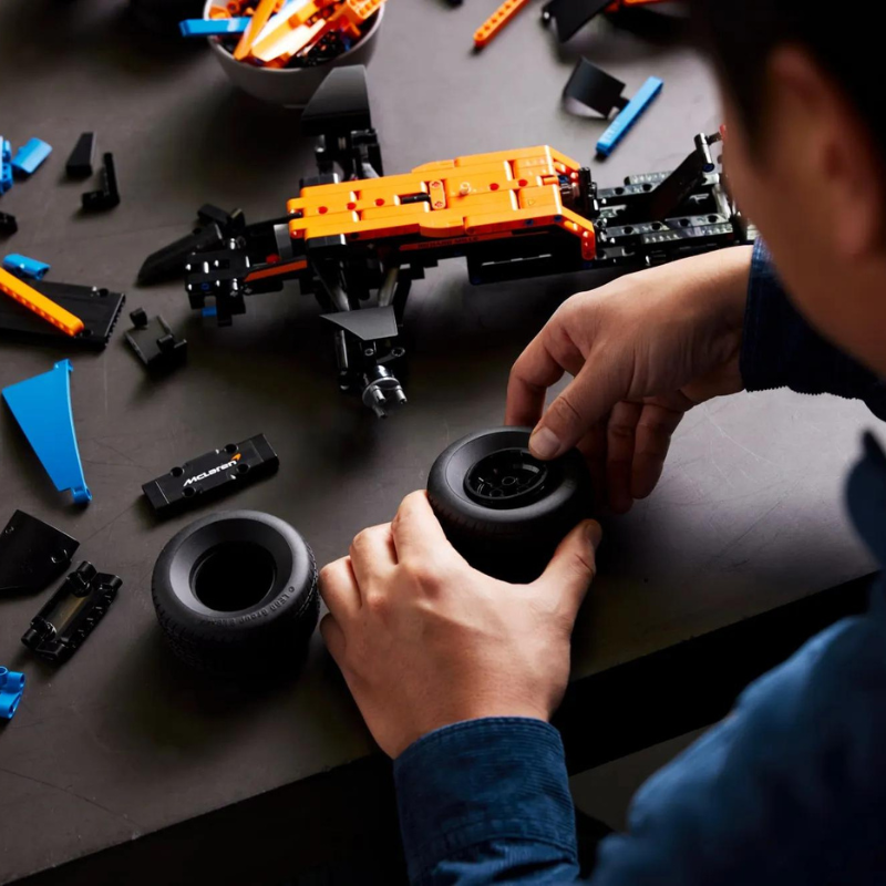 McLaren MCL35 Formula 1 Technic | 1.432 PCS