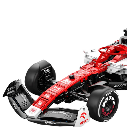 Alfa Romeo ORLEN C42 F1 Technic | 1.770 PCS – 1:8 Scale Model