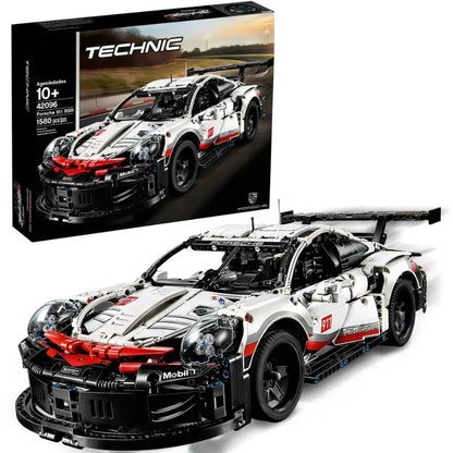 Porsche 911 RSR Technic | 1.580 PCS – 1:8 Scale Model