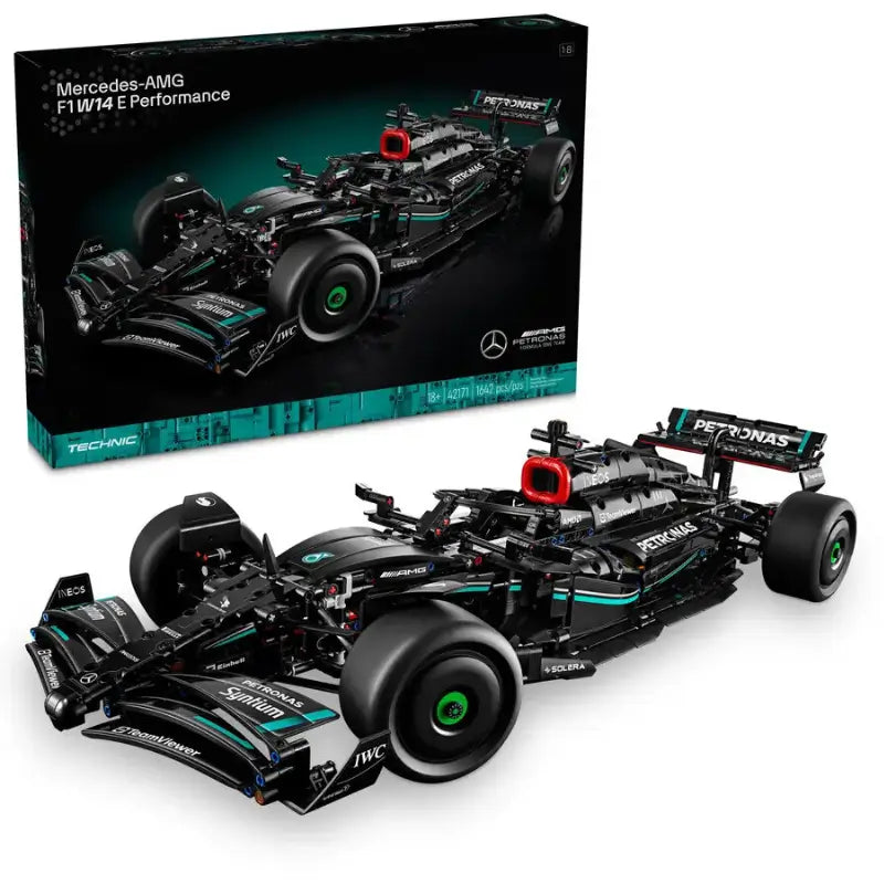 Mercedes-AMG F1 W14 Technic | 1.642 PCS – 1:8 Scale Model